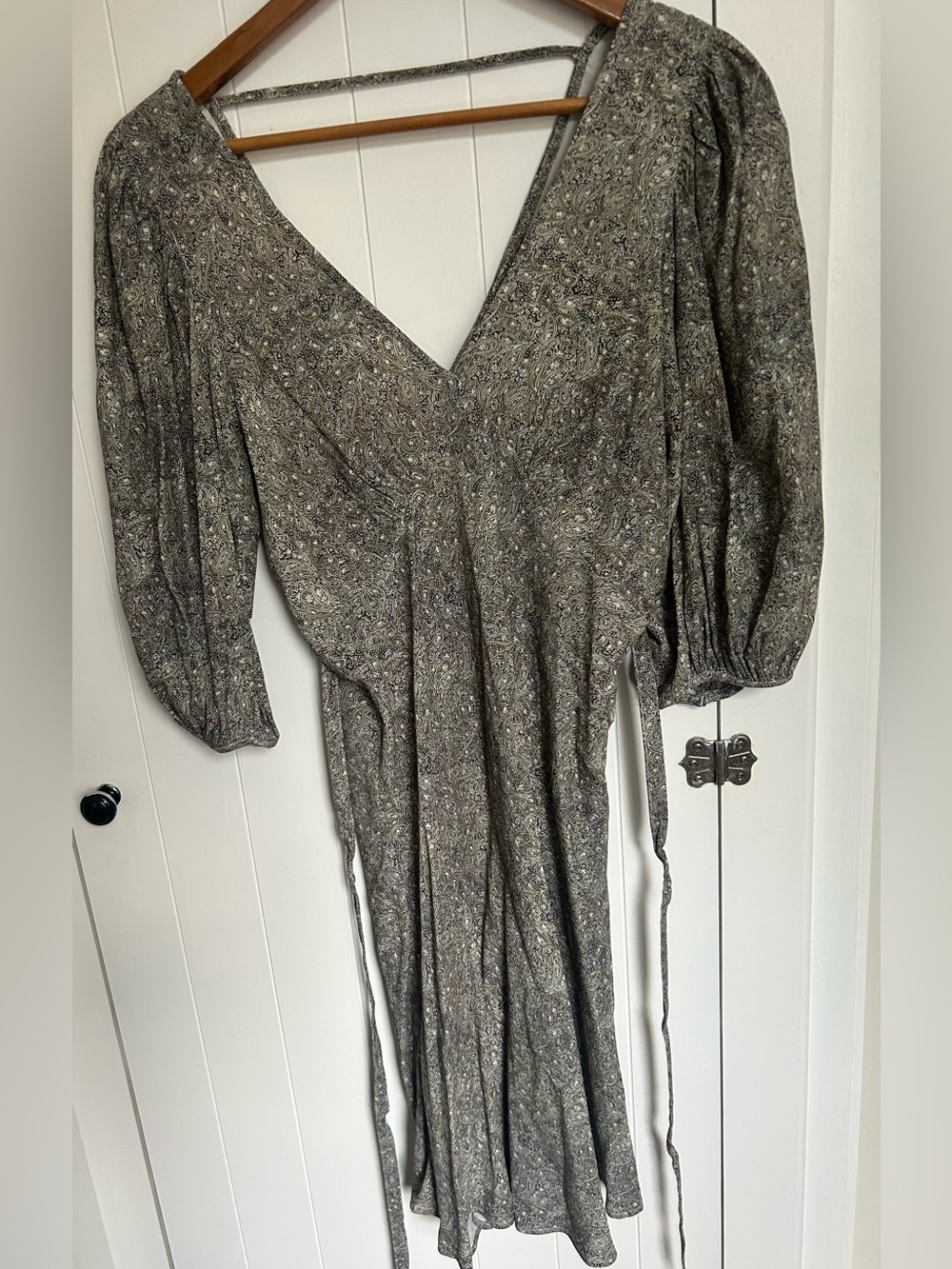 Auguste the Label Women's V-Neck Long Sleeve Floral Wrap Dress in Olive